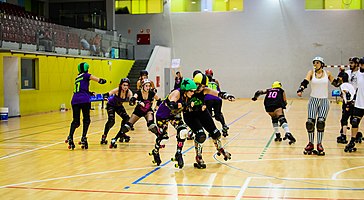 Partido de exhibición del equipo Las Palmas Roller Derby.