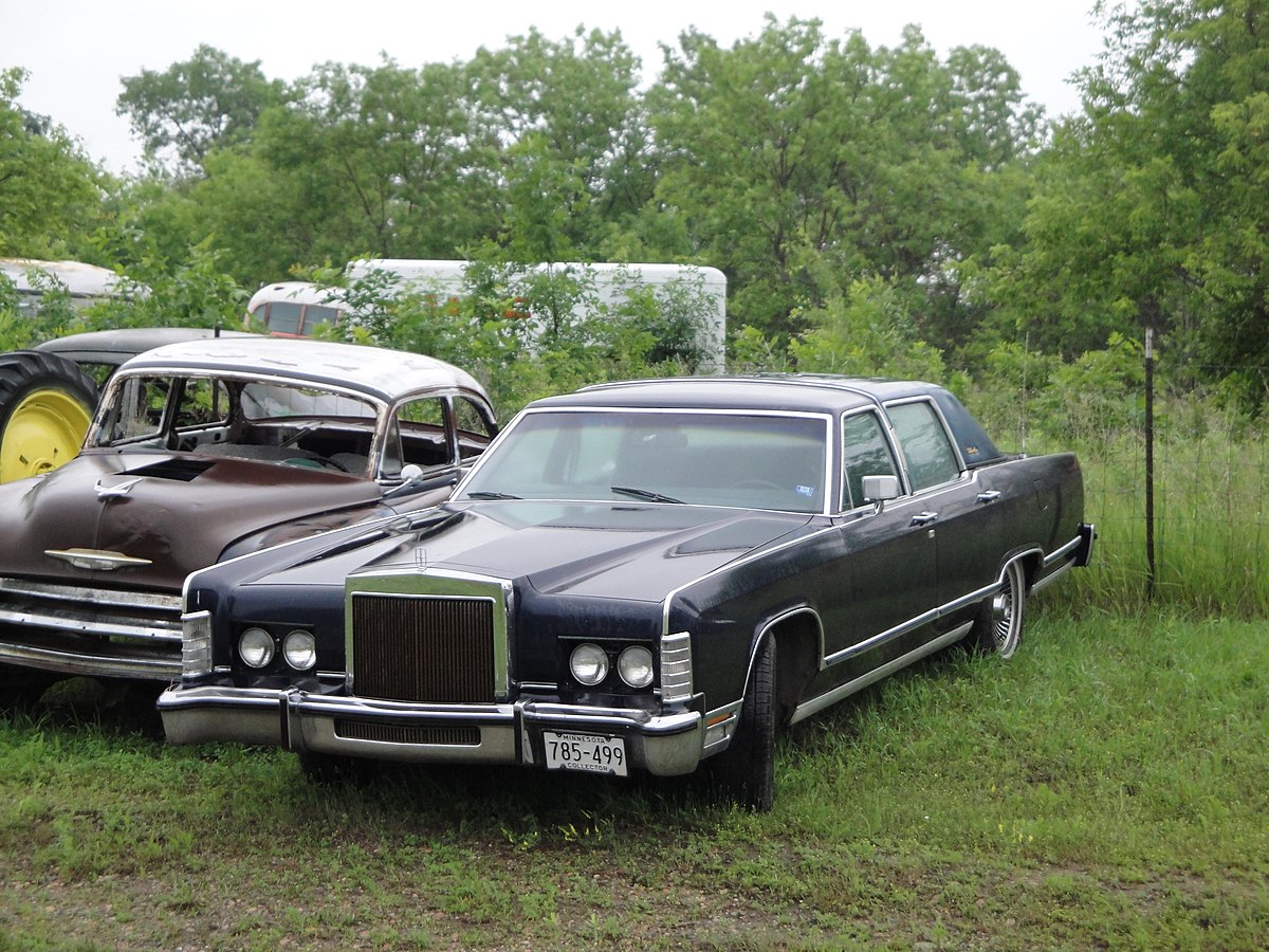 Lincoln Continental Town car