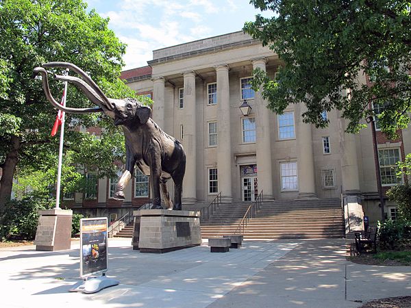 Image: Lloyd G. Tanner Plaza & Morrill Hall, University of Nebraska Lincoln, Lincoln, Nebraska, USA