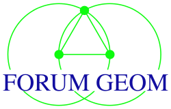 Logoen viser to overlappende sirkler, en ligesidig trekant i kappområdet og teksten "FORUM GEOM" i den nedre tredjedelen.