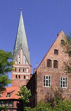 Preĝejo Sankta Johano en Lüneburg, turo ekde 1406