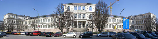 München Akademie der Bildenden Künste.JPG