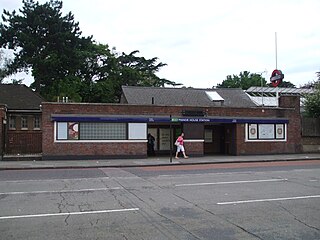 <span class="mw-page-title-main">Manor House tube station</span> London Underground station