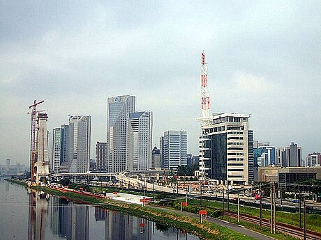 File:Marginal Pinheiros (CENU-Globo).jpg