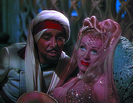 Ronald Colman et Marlene Dietrich dans Kismet