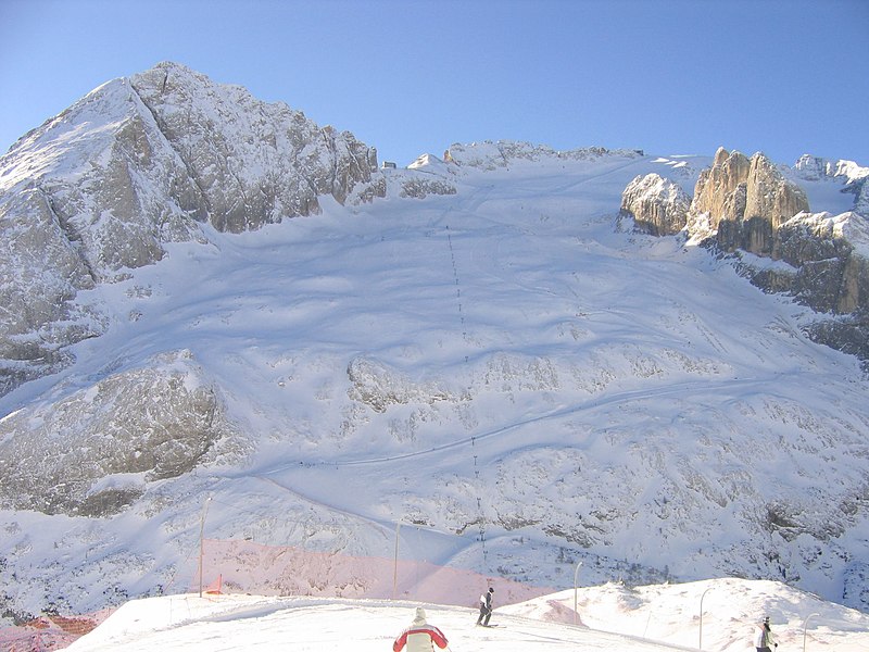 File:Marmolada - Ski way - panoramio.jpg