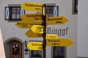 Deutsch: Mauterndorf, Wegweiser mit Lungauer Berggipfeln