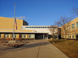 <span class="mw-page-title-main">Metea Valley High School</span> Public secondary school in Aurora, Dupage County, Illinois, United States