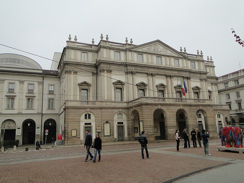 File:Milano - panoramio (11).jpg