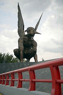 <i>El Vigilante</i> (sculpture) Sculpture by Jorge Marín in Mexico