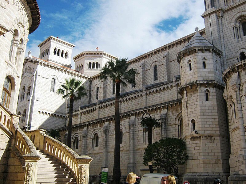 File:Monaco Kathedraal 2.jpg