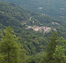 Il capoluogo da sotto Punta Serena