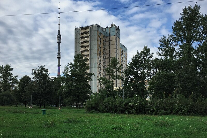 File:Moscow, Argunovskaya Street 2 from Zvyozdny Boulevard (31295938960).jpg