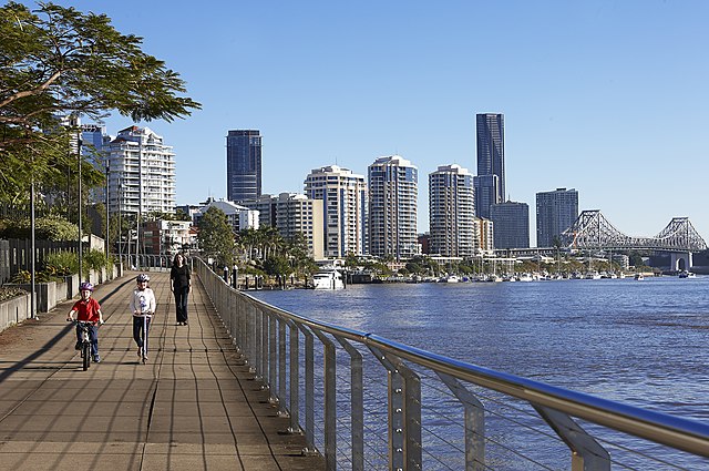Looking north-west from Mowbray Park in East Brisbane towards Kangaroo Point and the CBD
