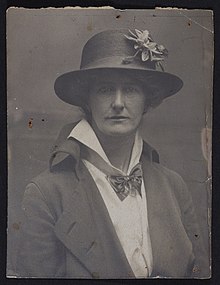 Mrs. Lillian Metge.jpg