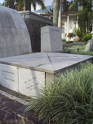 Museo Cementerio San Pedro(17)-Medellin.JPG