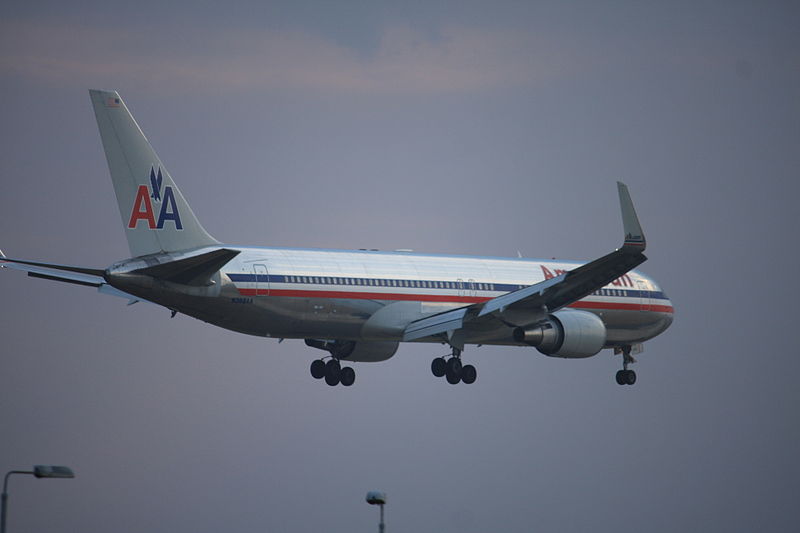 File:N389AA - 389 Boeing 767-323-ER (cn 27449-564) American Airlines. (9360943161).jpg