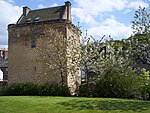 Newmilns Tower auf der Rückseite von Loudoun Arms, Castle Street