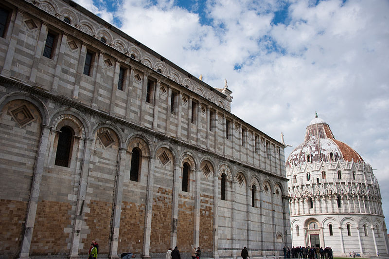 File:Northern face of the Camposanto (-Holy Field-) (forefront), The Baptistry of St. John (background), Piazza dei Miracoli (-Square of Miracles-). Pisa, Tuscany, Central Italy.jpg