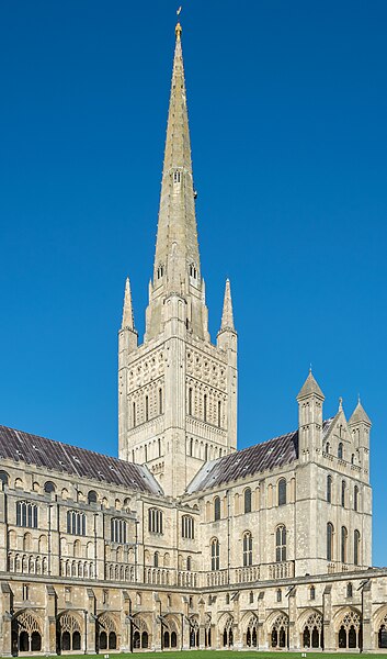 File:Norwich Cathedral - The Tower and Spire.jpg