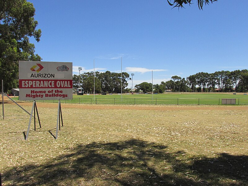 File:Nulsen - Esperance Oval 1.jpg