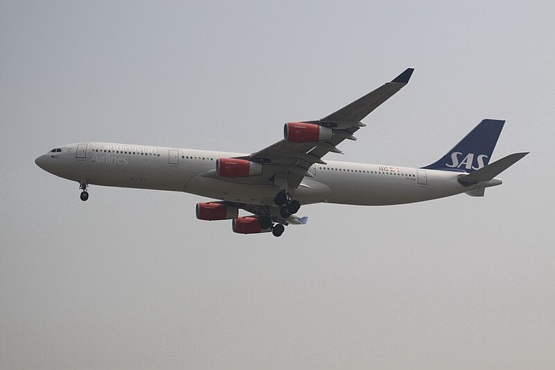 File:OY-KBI Airbus A340 SAS (7338012694).jpg