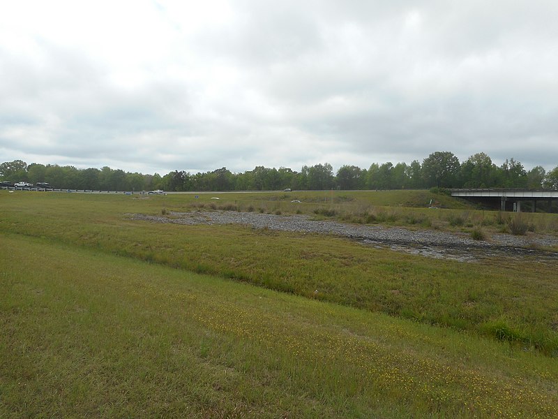 File:Old SB US 17 in Point South, SC-4.jpg