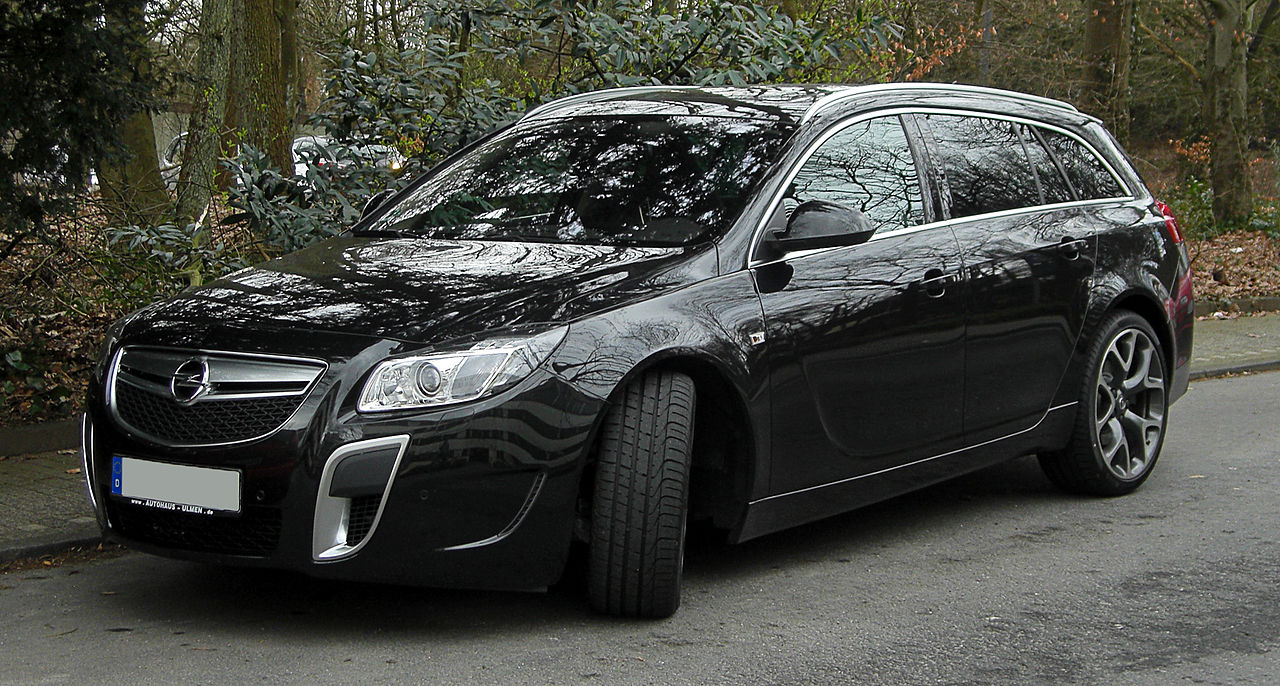 Image of Opel Insignia Sports Tourer OPC – Frontansicht, 13. März 2011, Wuppertal