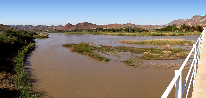 File:Orange River, South Africa.jpg