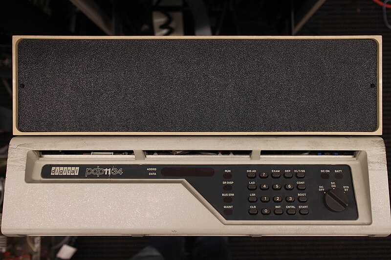 File:PDP-11-34 front panel.jpg