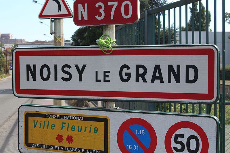 File:Panneau entrée Noisy Grand 3.jpg