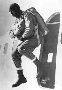 Paramarine in training at NAS Lakehurst in 1942