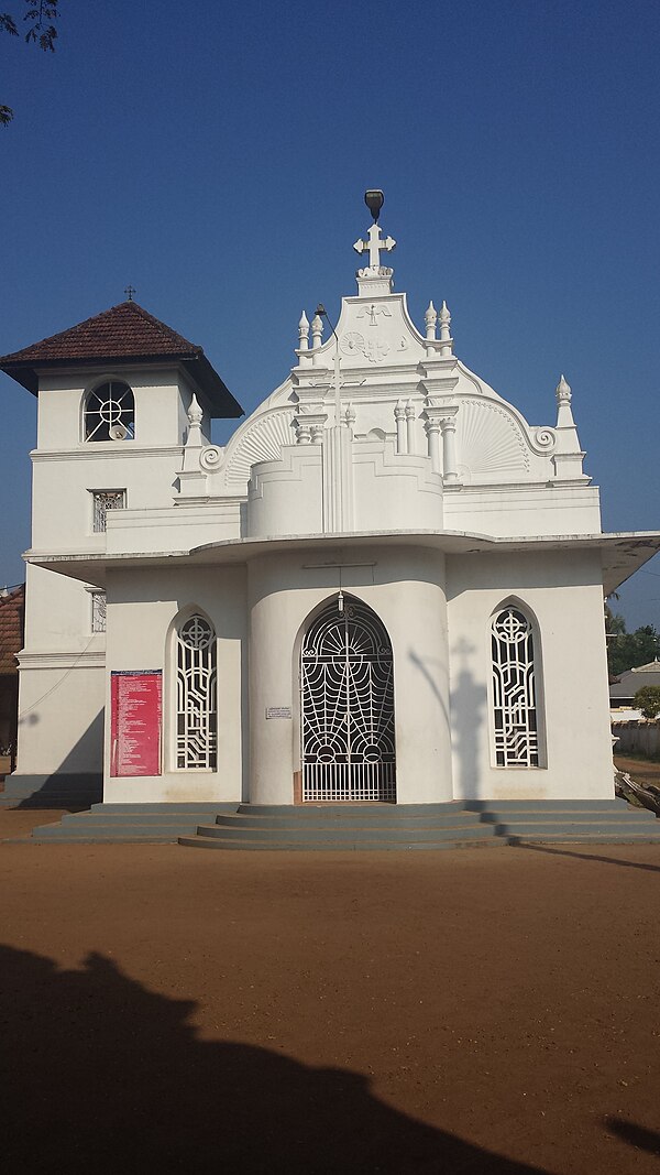 Paravur St. Thomas Jacobite Syrian Church which houses the tomb of Mar Gregorios Abdal Jaleel.