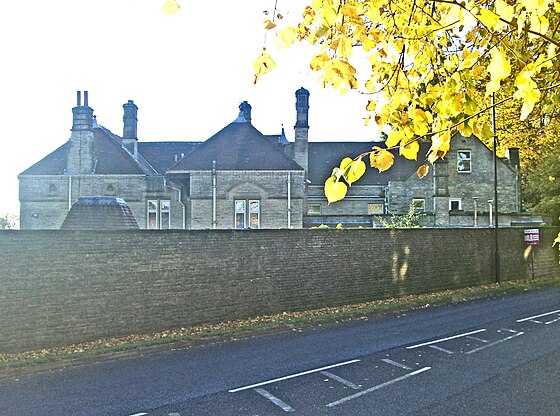 Seen from Ecclesall Road South. The best public view of the hall.