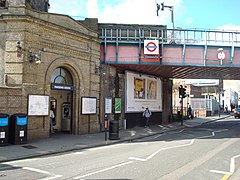 Station entrance from Parsons Green Lane