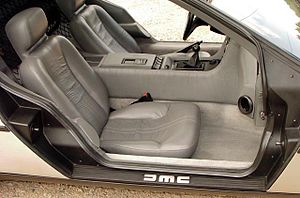 Dmc Delorean: Historia, Diseño y mecánica, Potencia y prestaciones