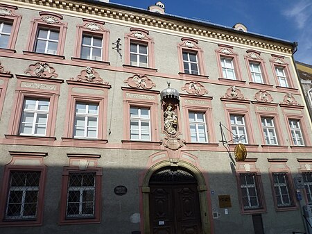 Patrizierhaus, Fraunhoferstr. 23, (Gäubodenmuseum)