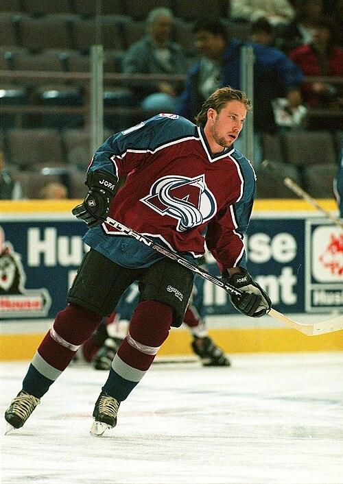 Peter Forsberg with the Colorado Avalanche