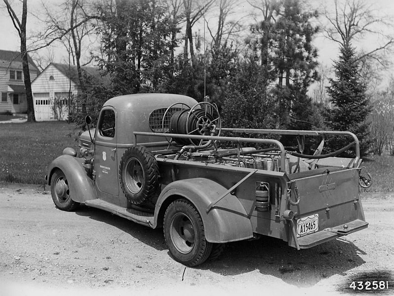 File:Photograph of a Three-Quarter-Ton Tanker on Lower Michigan National Forest - NARA - 2129579.jpg