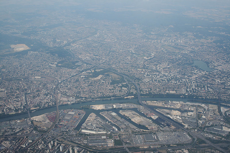 File:Port de Gennevilliers.JPG