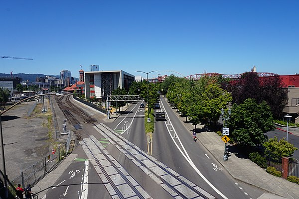 Facing northwest on the Steel Bridge