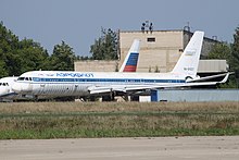 RA-64007 Tupolev Tu.204 Aeroflot (7274249516).jpg