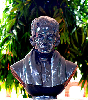 Stone bust of R. Murmu in the Odisha Tribal Development Society (OTDS), Bhubaneswar office.