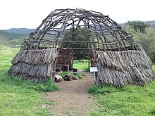 Chumash evi.