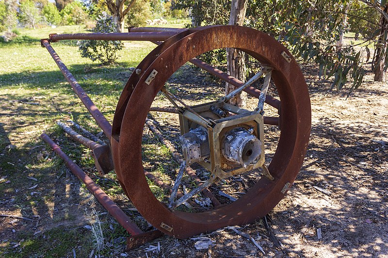 File:Remains of a fire damaged telescope at Mount Stromlo Observatory (1).jpg