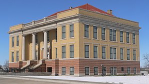 Roberts County Courthouse (2016). Das Verwaltungs- und Gerichtsgebäude des Countys ist seit März 2004 im NRHP eingetragen.[1]
