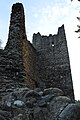 Schildmauer mit Bergfried der Ruine Alt-Ramschwag