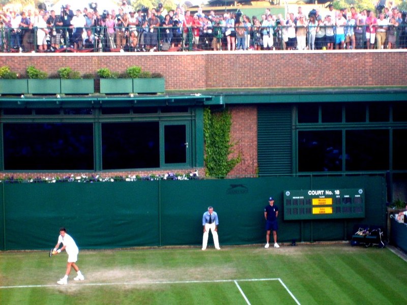 File:Scoreboard blackout Isner-Mahut.jpg