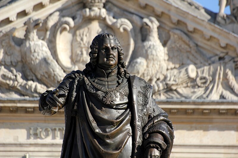 File:Statue of Stanislas in Place Stanislas.jpg