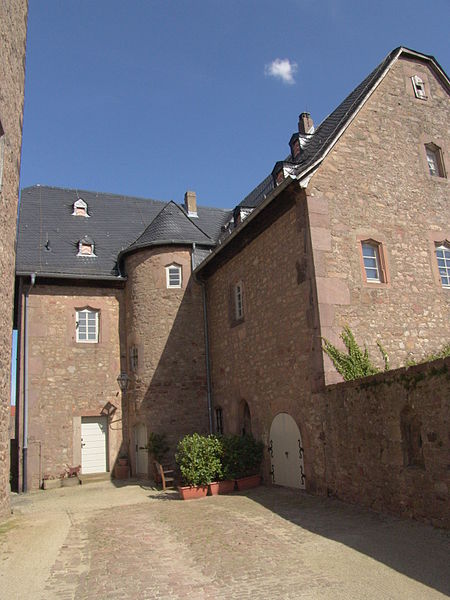 File:Steinau an der Straße Schloss 003.jpg